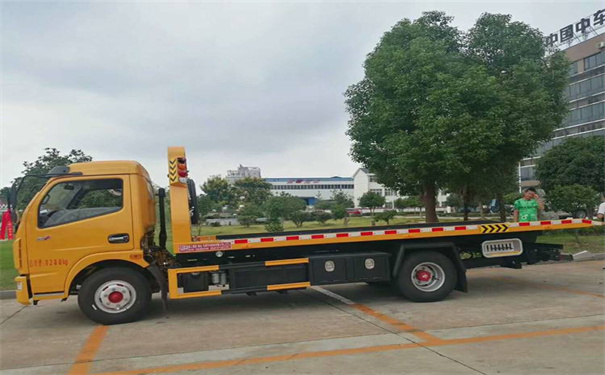 宜昌定远24小时拖车救援电话号码，定远道路救援公司怎么收费的